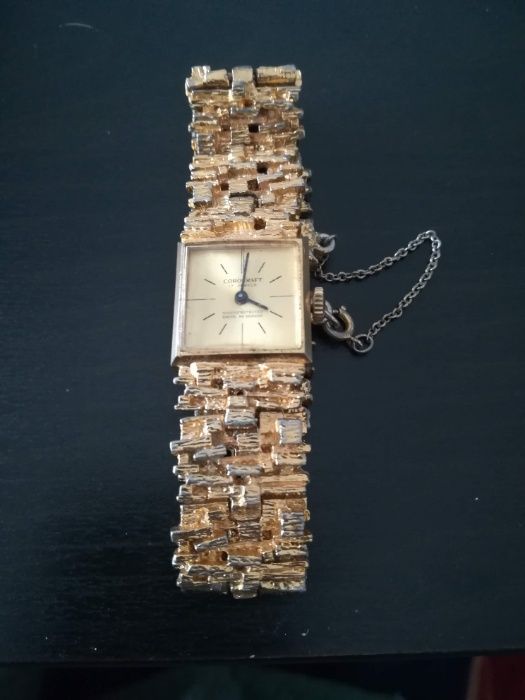 Relógio Corocraft banhado ouro. Anos 60s.