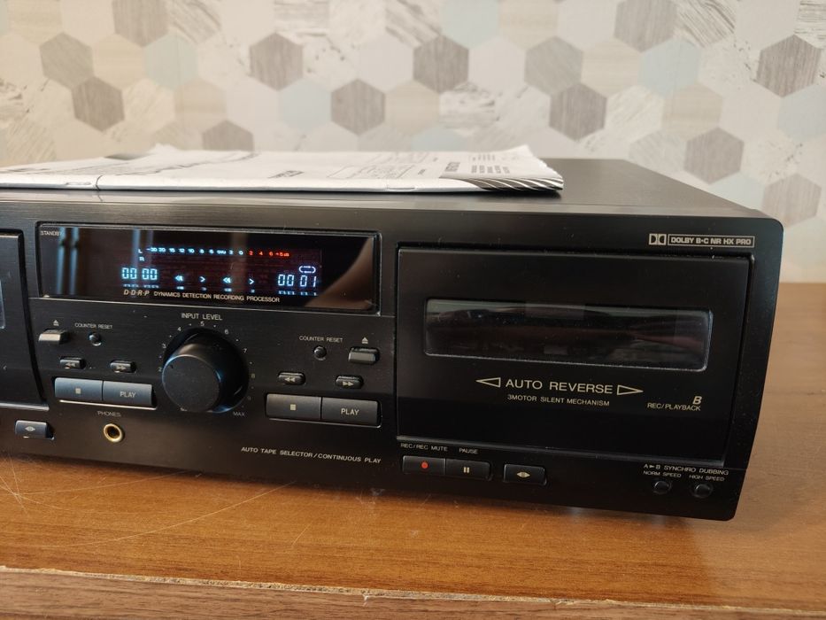 Magnetofon kasetowy JVC TD-W254