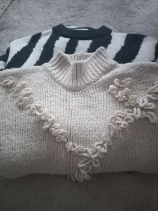 Dwa swetereki dla dziewczynki roz 152