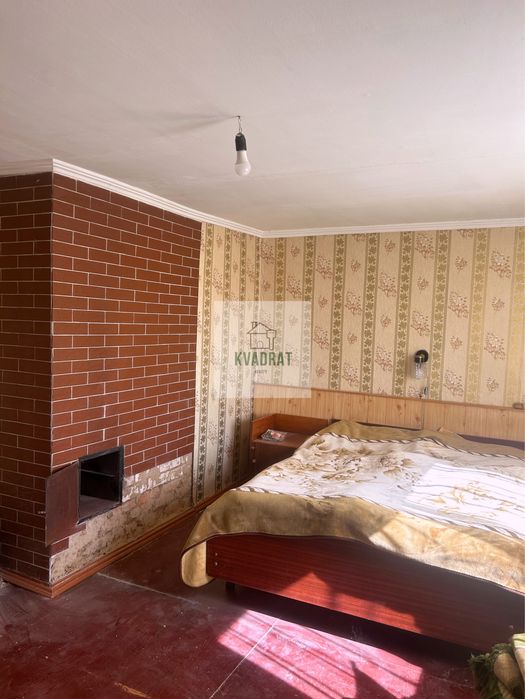 Продам двохповерхову дачу з неймовірним видом на річку Дністер