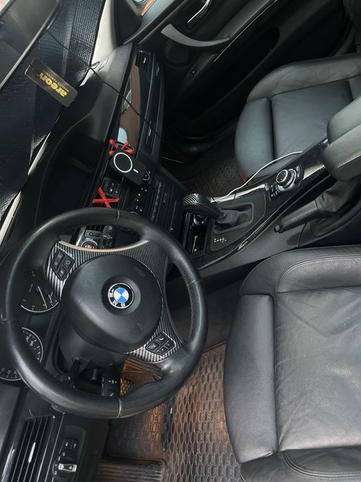Sprzedam Bmw 3 e90  318і