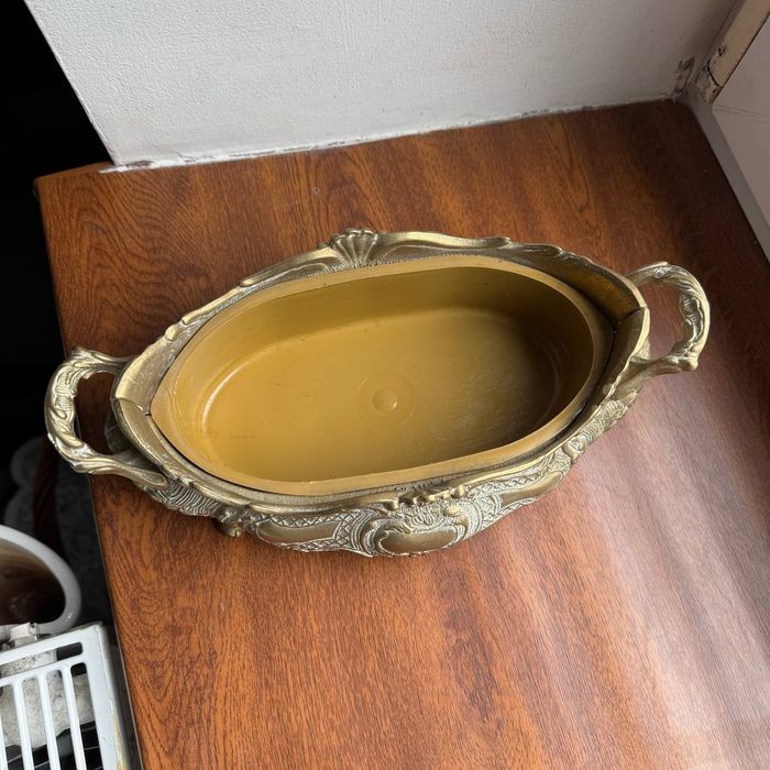 Żardiniera Mosiężna w Secesyjnym stylu