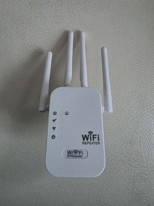 Mocny Wzmacniacz WiFi 1200Mbps (5GHz + 2.4GHz) – 4 Anteny, Repeater