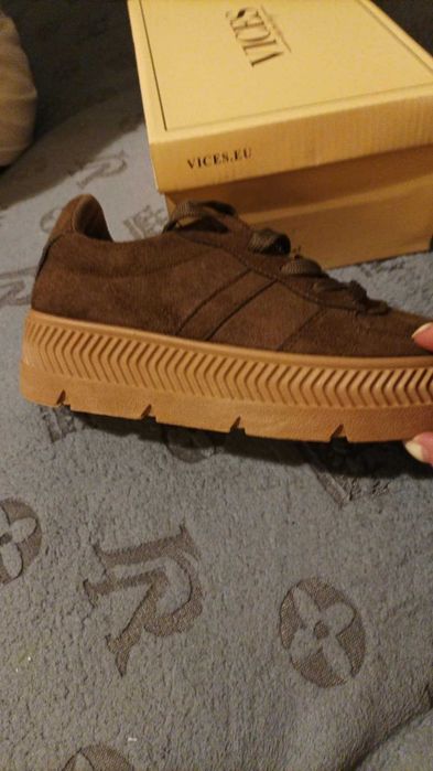 Nowe sneakersy damskie na grubej podeszwie czekoladowe