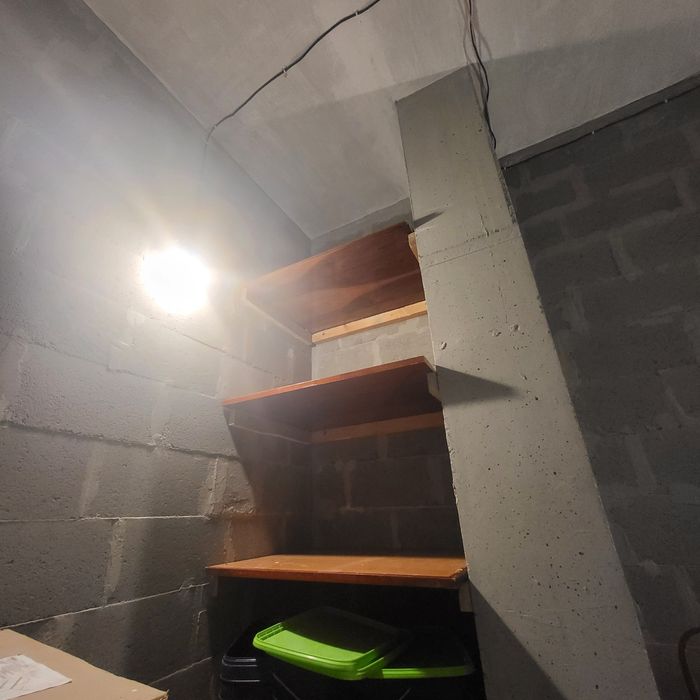 Здам в оренду, продам Комірка 7.11 м2 Варшавський 2