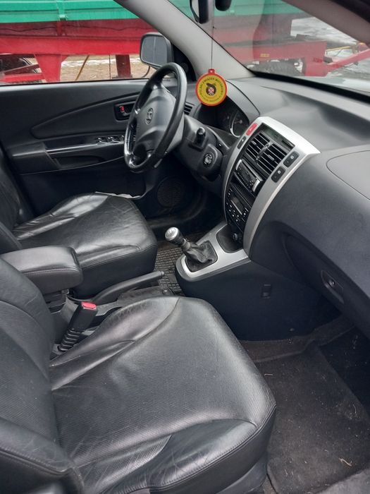 Hyundai Tucson 2,0 CRDI uszkodzony