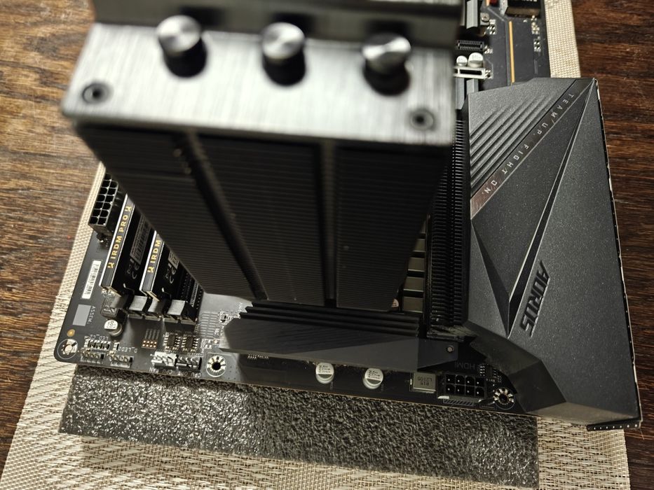 Комплект  Ryzen 7 5800x, aorus b550 pro v2, GOODRAM 32 GB  DDR4