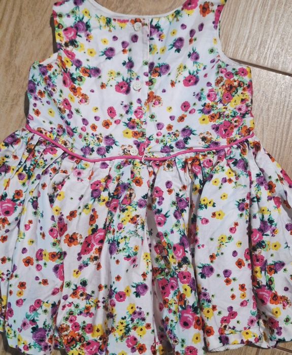 Johnny Rocha sukieneczka dla dziewczynki 12-18 miesiecy