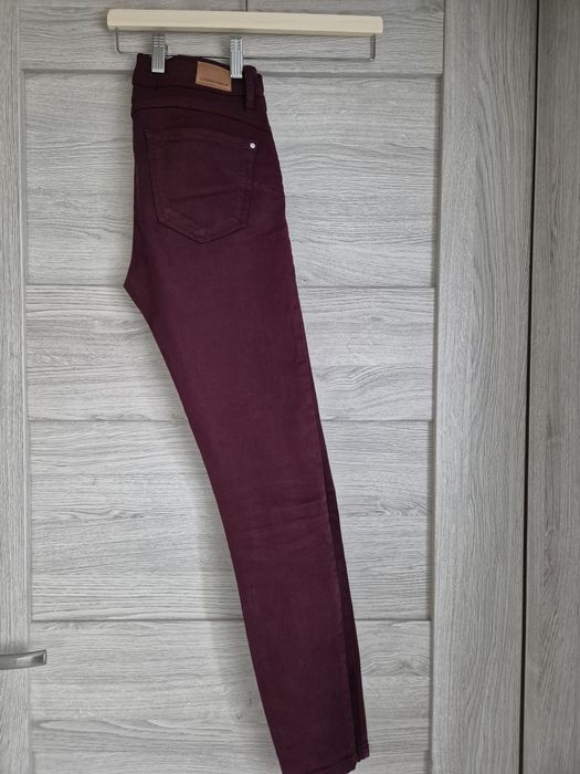 Spodnie rurki Bershka 34