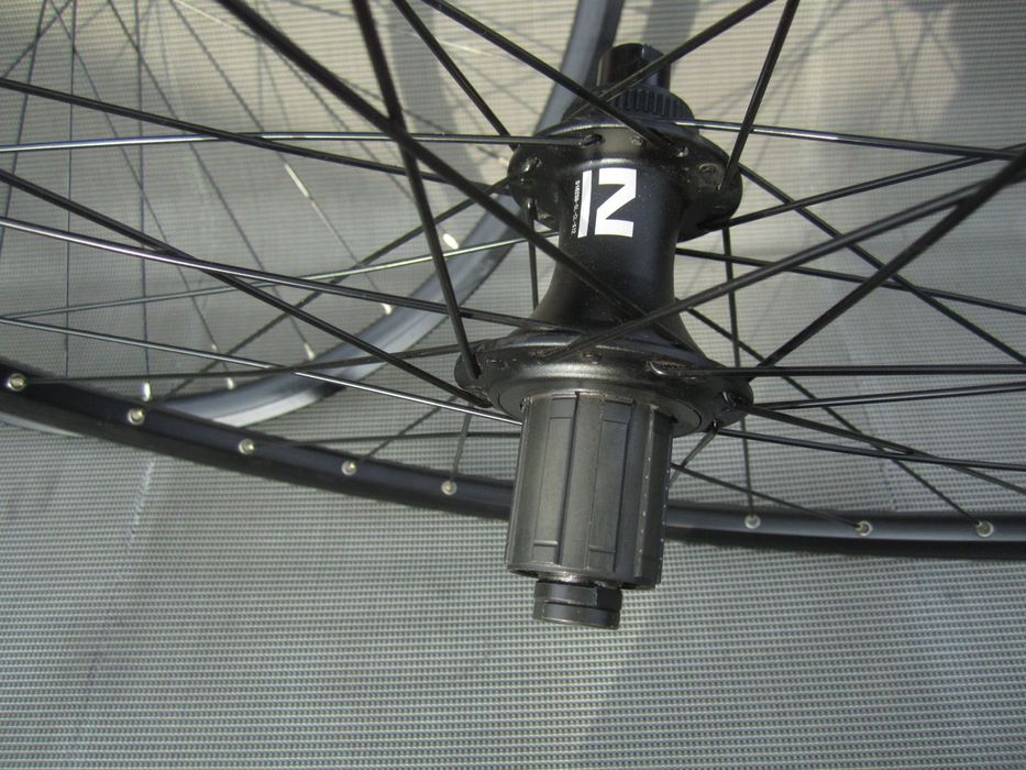 Koła 28/700c KLS GRIND piasty Novatec komplet P+T szosa gravel cross