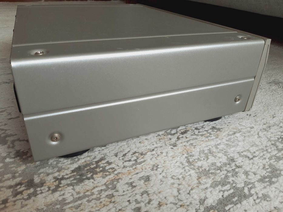 CD/SACD програвач Denon DCD-1500AE