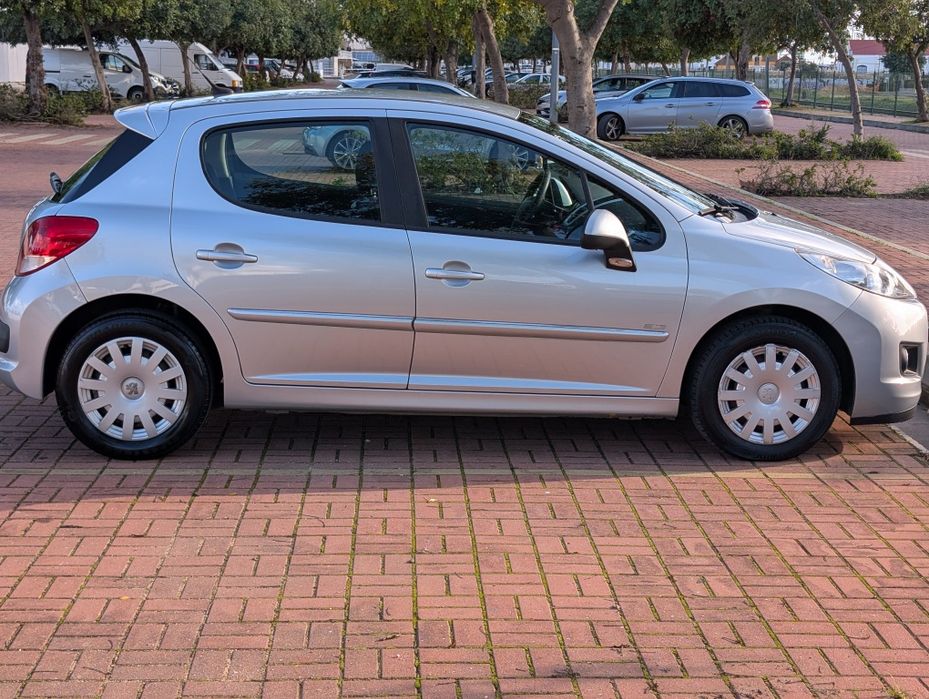 Peugeot 207 1.6hdi 99g