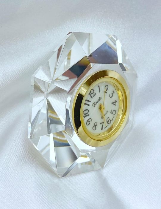 Настільний годинник-діамант зі скла, кварцовий механізм
