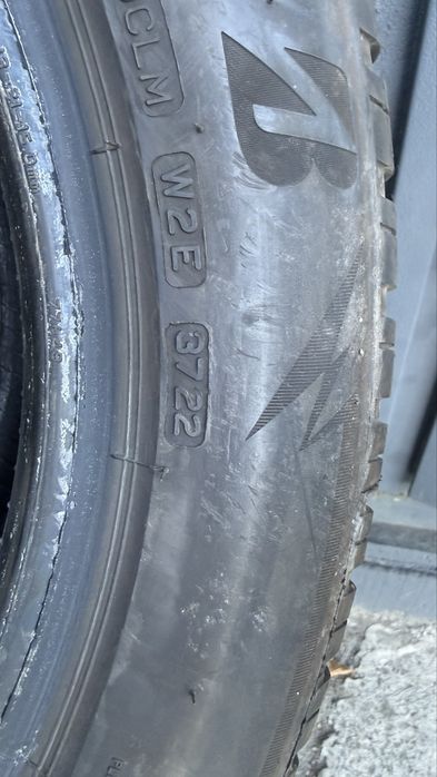 Шини зима 215/55 r17 Bridgestone 22 рік 6-6,5 мм