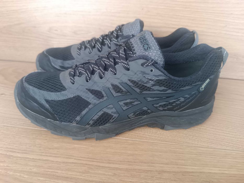 Кроссовки на весну Asics Fujitrabuco Gore tex 42 р 27 см Vietnam идеал