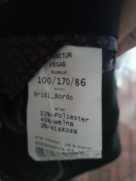 Sprzedam garnitur ślubny