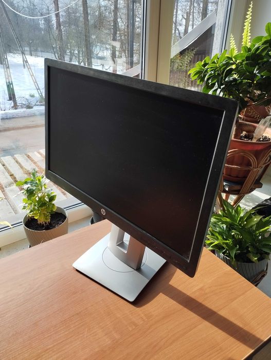 Monitor HP EliteDisplay E222