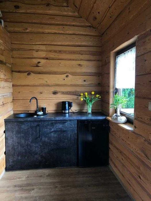 Drewniany domek na wsi