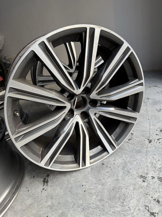 Диски легкосплавні audi E-8.5Jx20H2 ET20