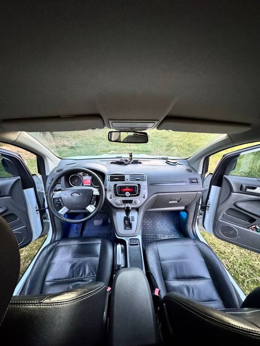 Ford Kuga 2.5 Turbo AWD 2010 год  Газ/бензин