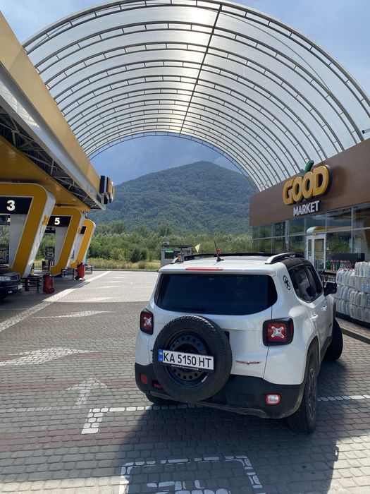 Кроншейн в квадрат під запаску Jeep Renegade