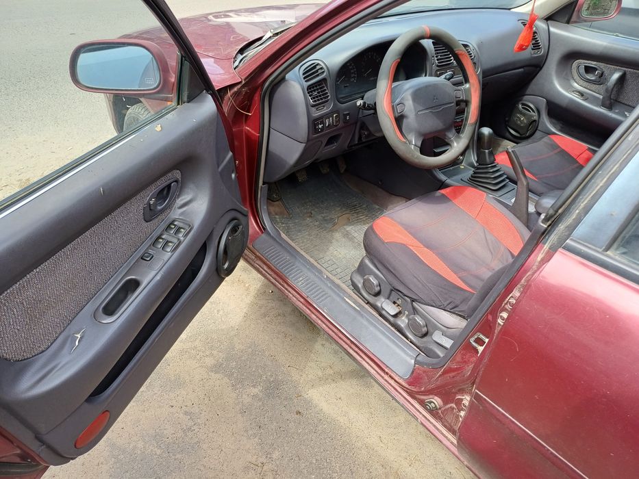 Продам Срочно MITSUBISHI GALANT 1993г.
