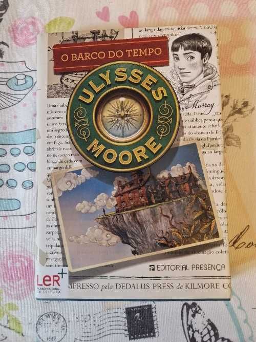 Livros da coleção juvenil "Ulysses Moore"