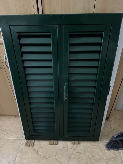 Janela de correr e portada Dupla