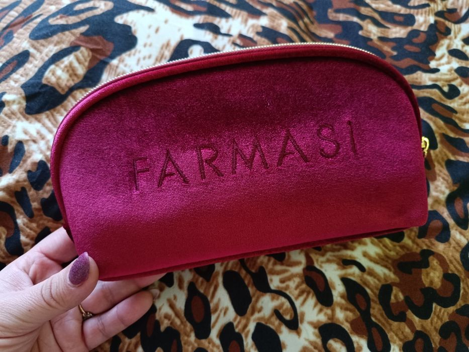 Kosmetyczka welurowa Farmasi