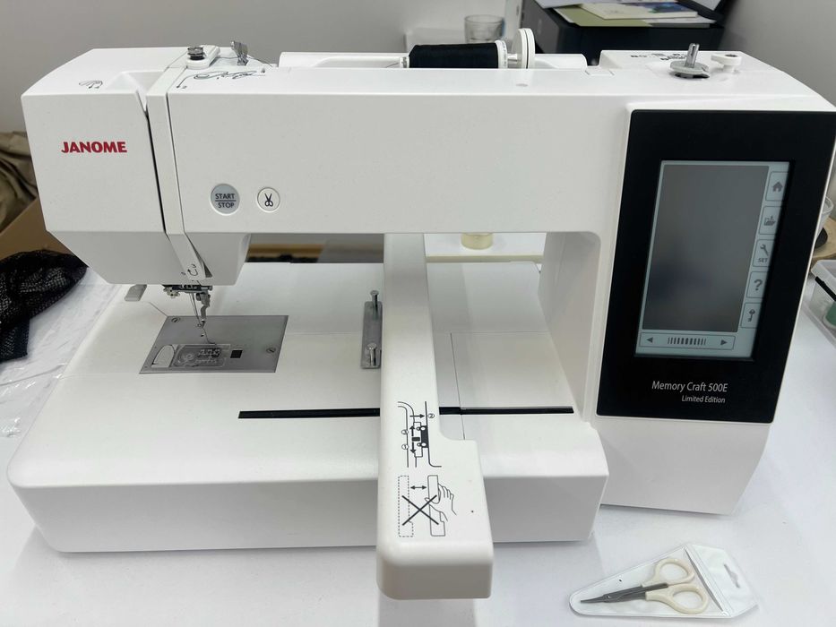 Hafciarka Janome MC500E + program Janome Artistic JR + rozszerzenie ...