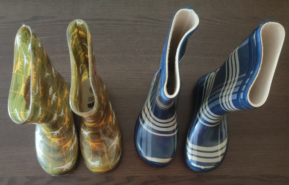 Botas 25 e 26, 10€ com envio em correio normal