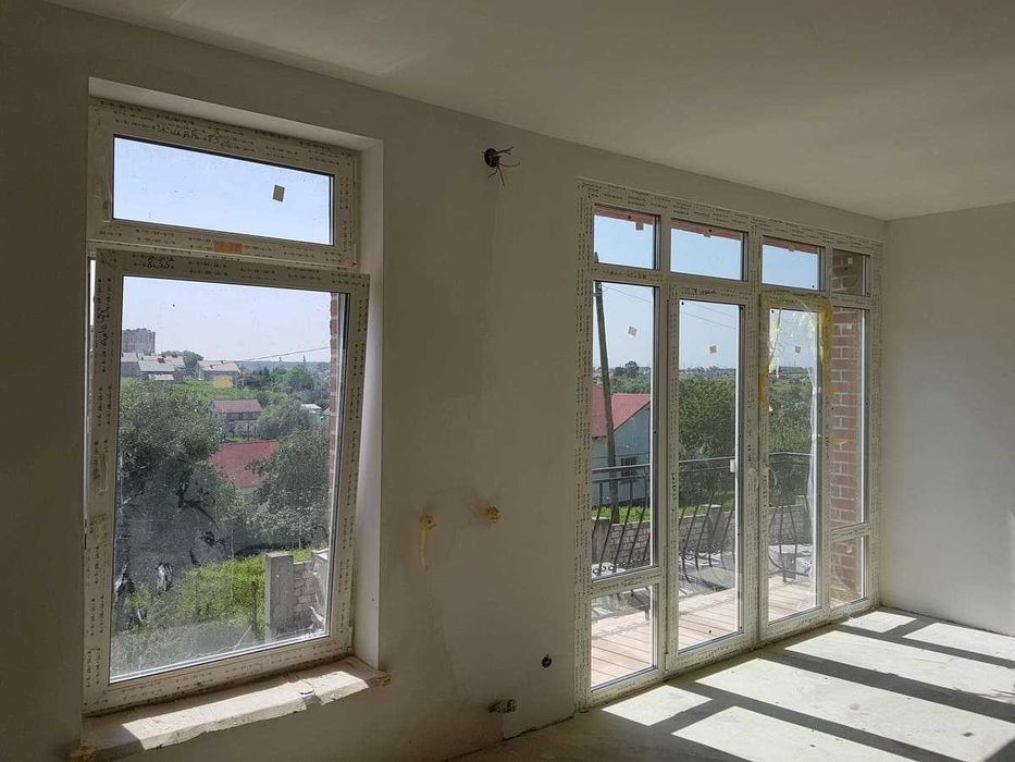 Вікна з профілю REHAU