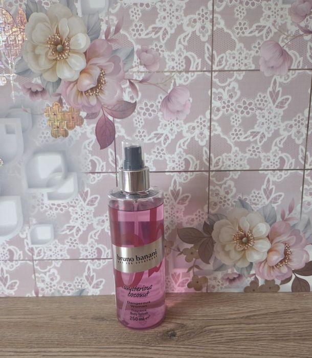 Bruno Banani Dangerous Woman mgiełka do ciała 250ml