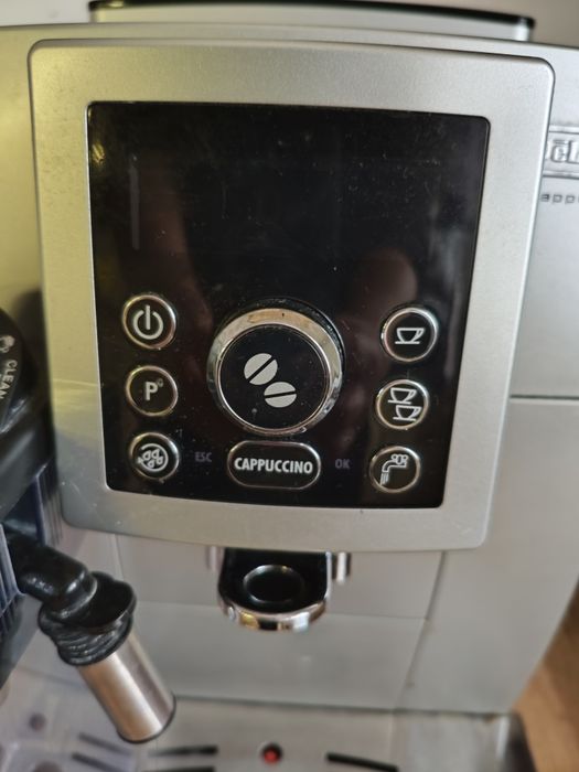 Ekspres DeLonghi