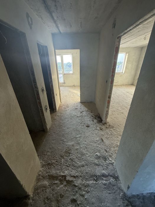 Продаж 3-кмнатноі квартири