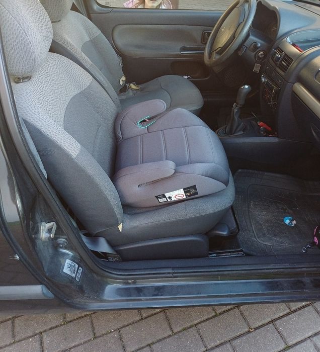 Renault clio 1.5 dci 2 lugares