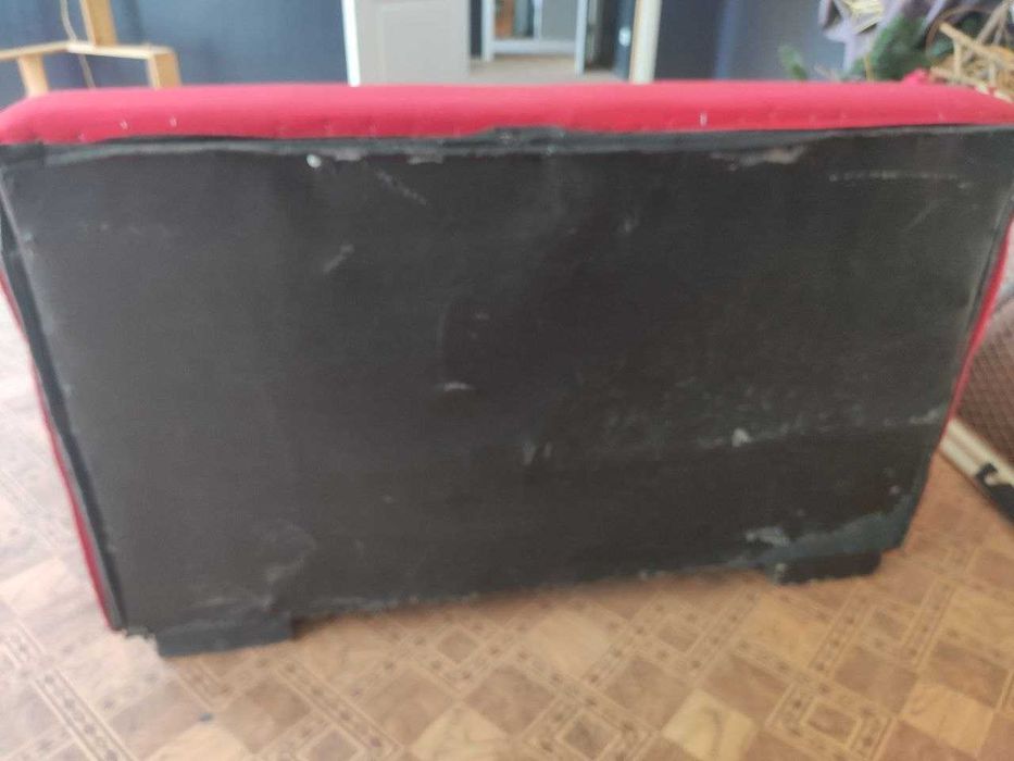 Продам диваны для студии\салона\кафе, 3 шт. б\у