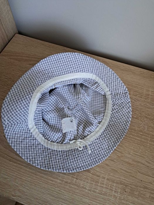 Czapeczka chłopięca na lato. Obwód 50 cm.