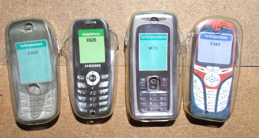 защитный силиконовый чехол на ретро-кнопочный телефон-звонилку Самсунг