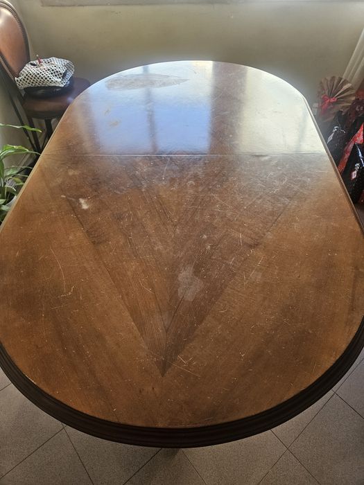 Mesa de madeira.