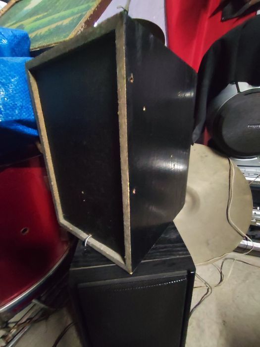 Kolumny głośnikowe czarne monitory podstawkowe