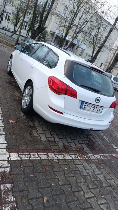 Opel astra J - sprawny