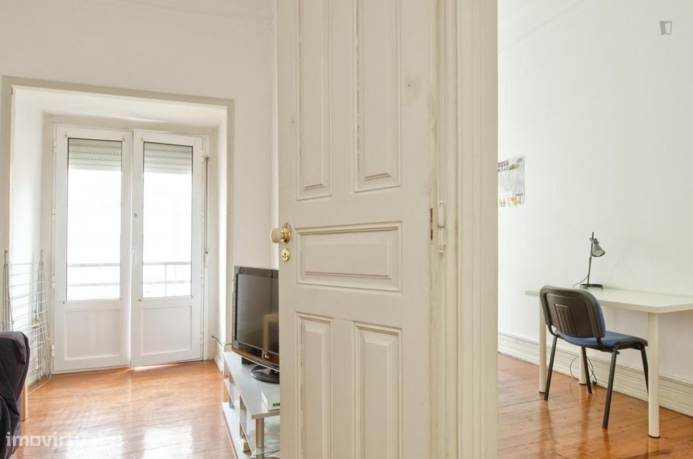Quarto - localizado em Entrecampos Lisbon