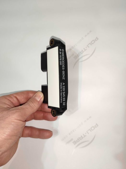 Реле свечей накала A2205450332 на Mercedes ML400E400G400S400