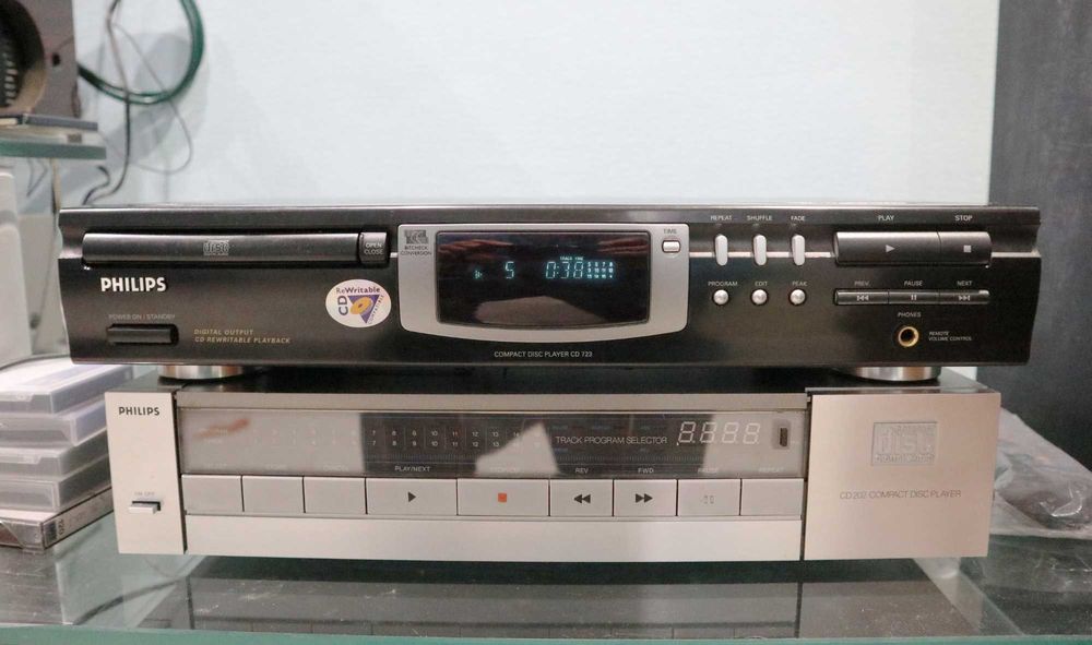 Cd проигрыватель пишущий PHILIPS CDR-870 и PHILIPS CD-723