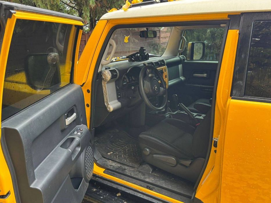 Тойота FJ Cruiser