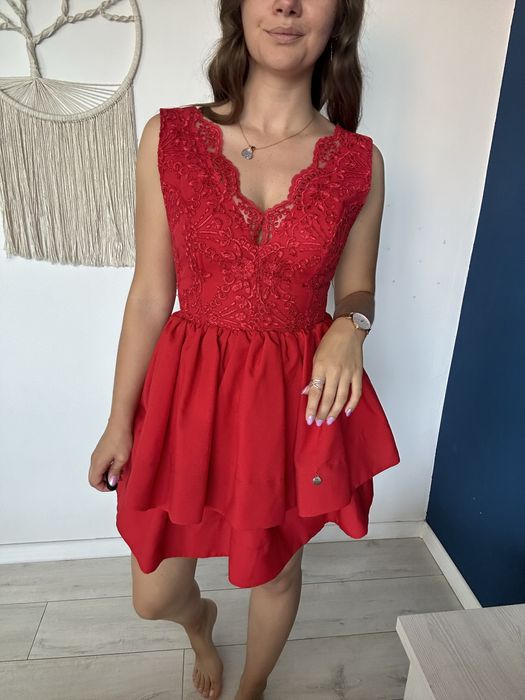 Czerwona elegancka sukienka S 36