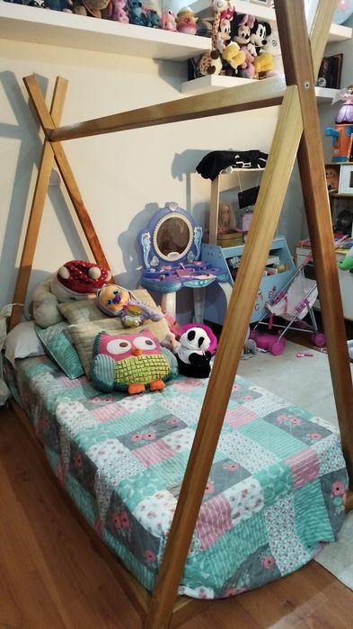 Cama infantil com colchão novo