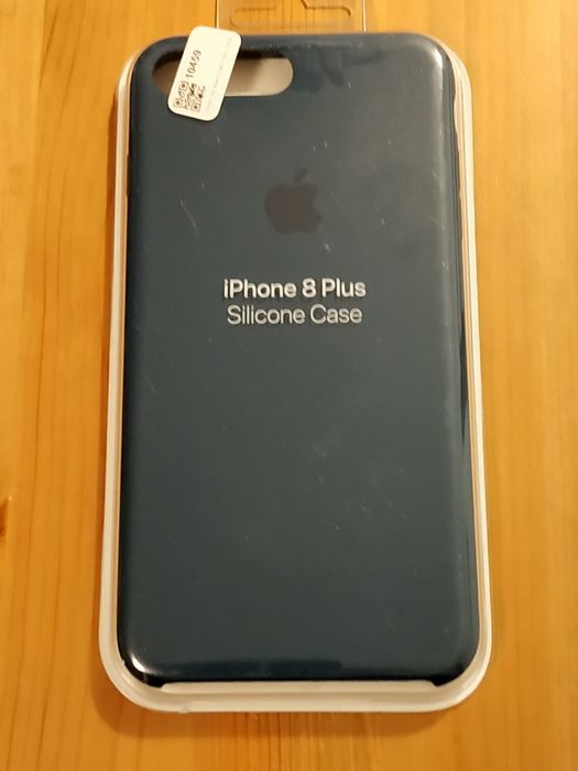 Etui do iPhone 8 plus.