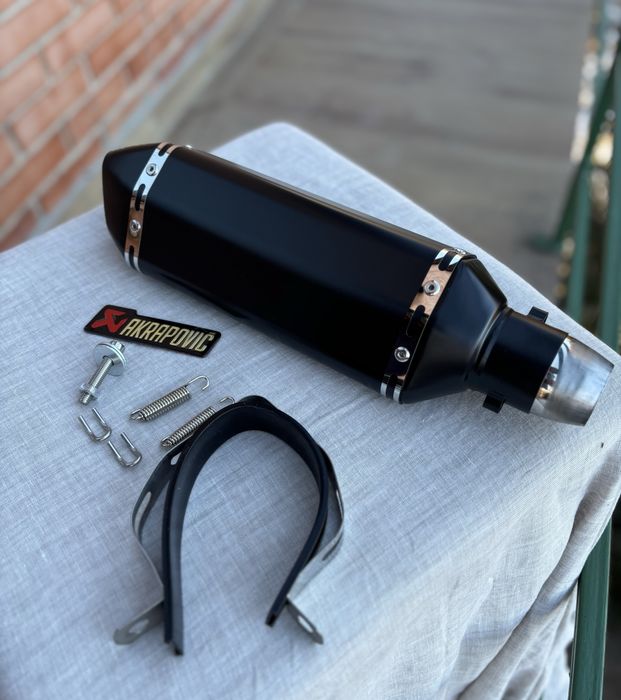 Прямоток вихлоп Akrapovic Прямоточний глушник 37 Акраповіч на мотоцикл